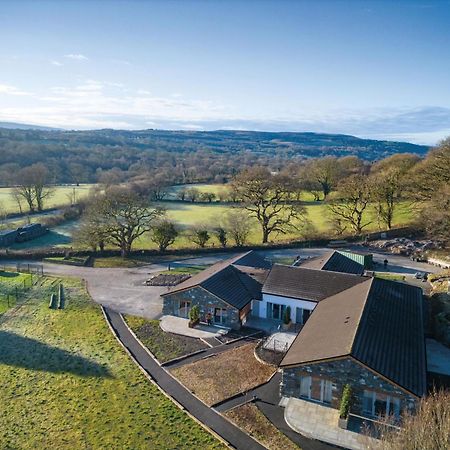 Suite 3 - Sleeping Giant Hotel - Pen Y Cae Inn Brecon Exterior photo
